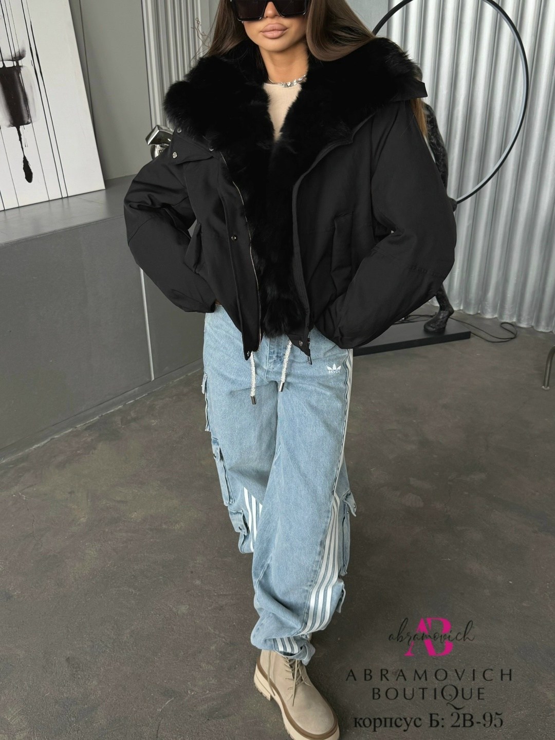 женский чёрный пуховик с мехом max mara,женский чёрный пуховик с натуральным мехом max mara,женский чёрный пуховик с натуральным мехом,пуховики куртки парки,женский пуховик с натуральным мехом max mar