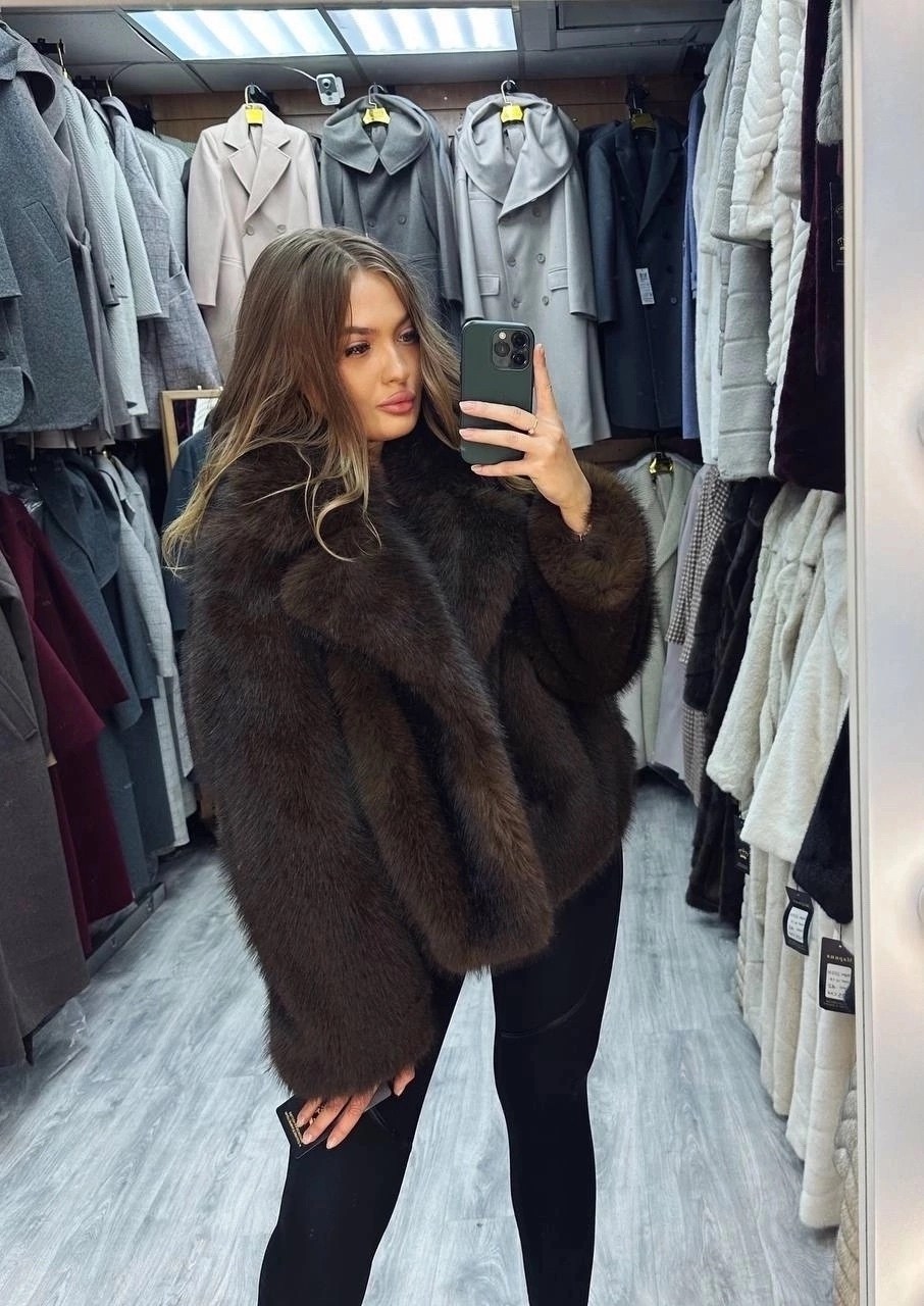 девушка,шубка,искусственная шуба,шубка короткая,шуба из экомеха