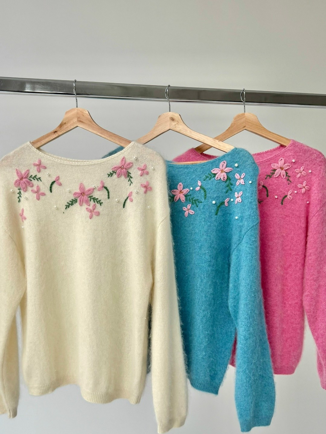 очки солнцезащитные pretty mania,свитера женские,кофта женская,трикотажные костюмы,вязаные костюмы