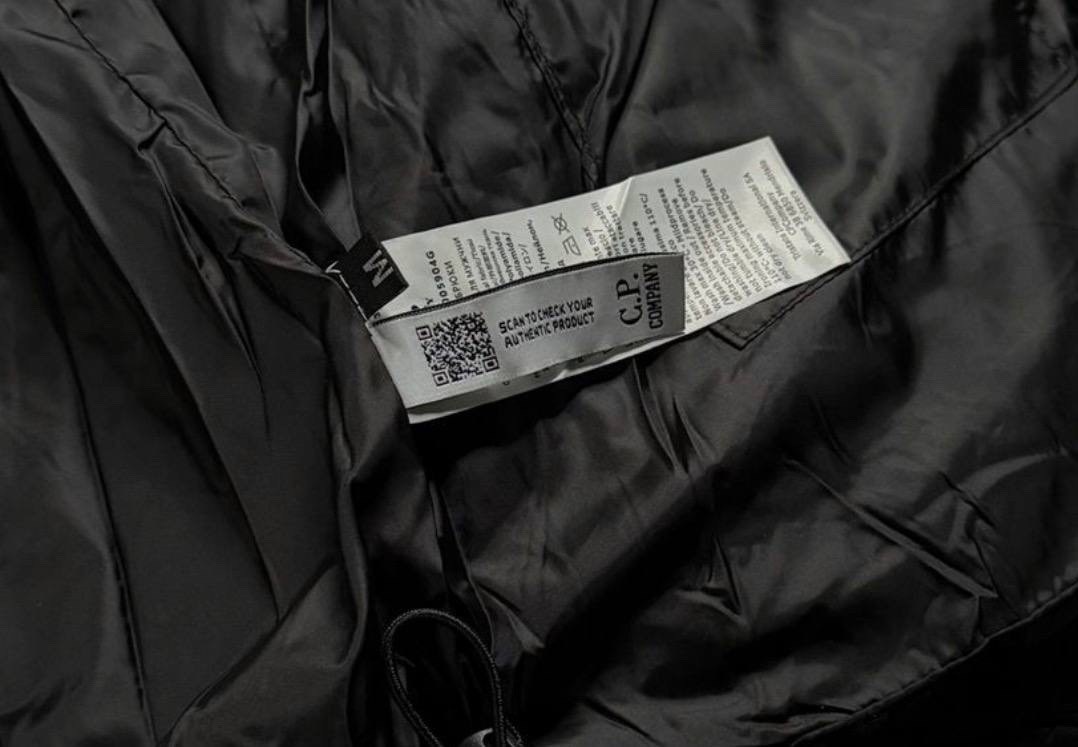 пуховик c.p. company x palace,пуховик c.p. company,куртка пуховик,пуховики мужские,куртка зимняя