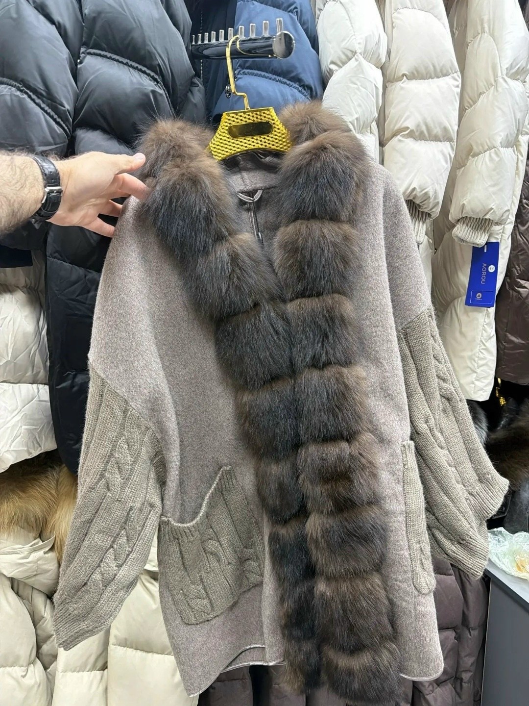 кардиган с мехом песца,кардиган с мехом,кардиган с песцом,кардиган из кашемира,кардиган меховой