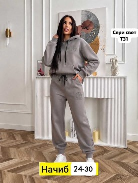 Костюм
