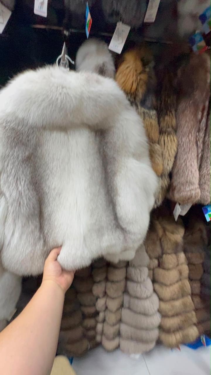 шуба женская из натурального лисьего меха,женская короткая шуба из натурального лисьего меха,женская короткая шуба из искусственного лисьего меха,женская куртка из натурального лисьего меха,женская шу