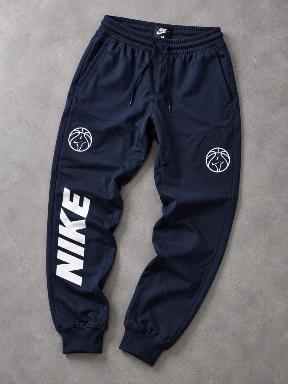 спортивные брюки,мужские брюки nike sportswear swoosh pants,штаны тренировочные мужские найк,брюки спортивные nike,мужские брюки nike