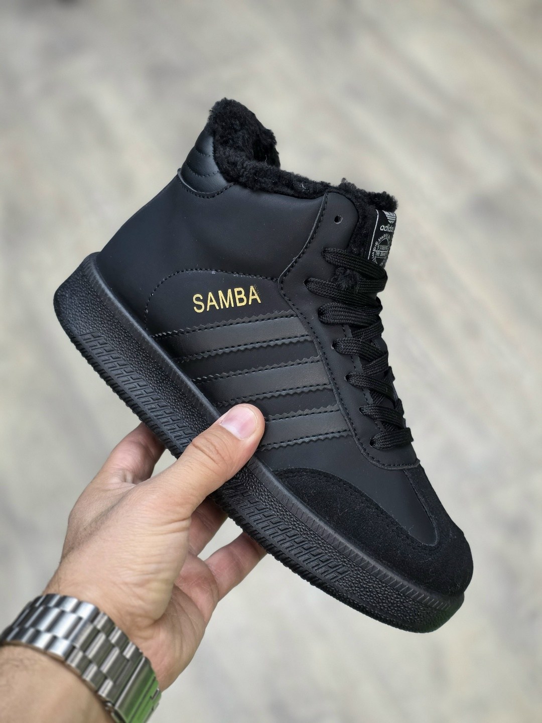 кроссовки высокие adidas samba зимние с мехом,кроссовки женские зимние высокие adidas,,samba кроссовки,кроссовки зимнее