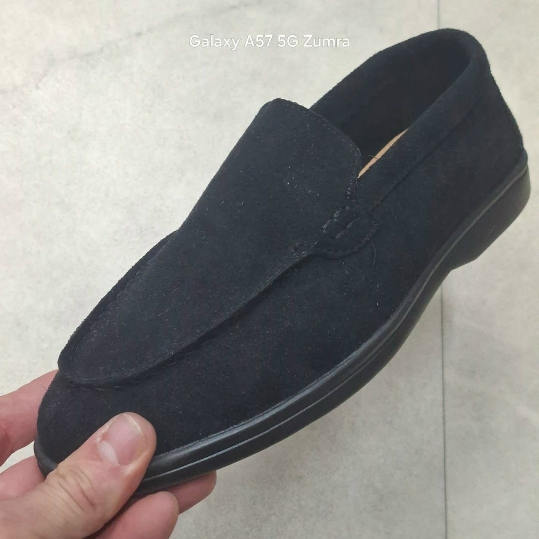 loro piana мужские лоферы,мужские замшевые лоферы,лоферы мужские замшевые коричневые,лоферы мужские замшевые с белой подошвой,замшевые лоферы