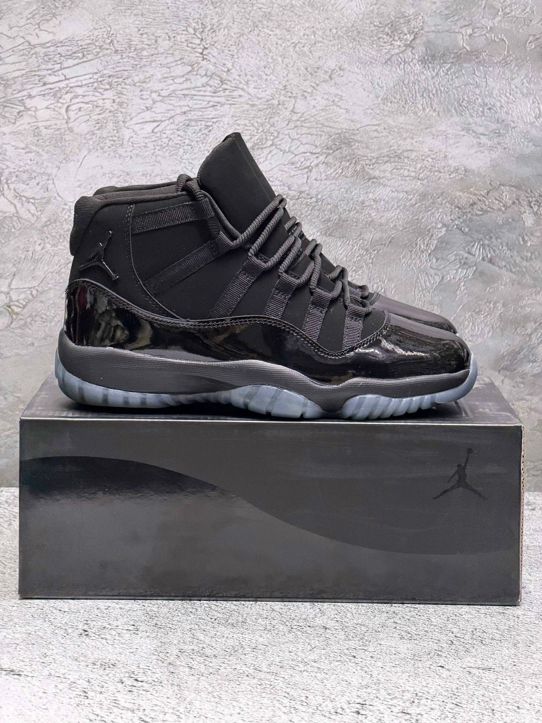 кроссовки nike air jordan 11 retro black,nike air jordan 11 retro,баскетбольные кроссовки air jordan 11 retro "gamma blue",nike air jordan 11,кроссовки мужские