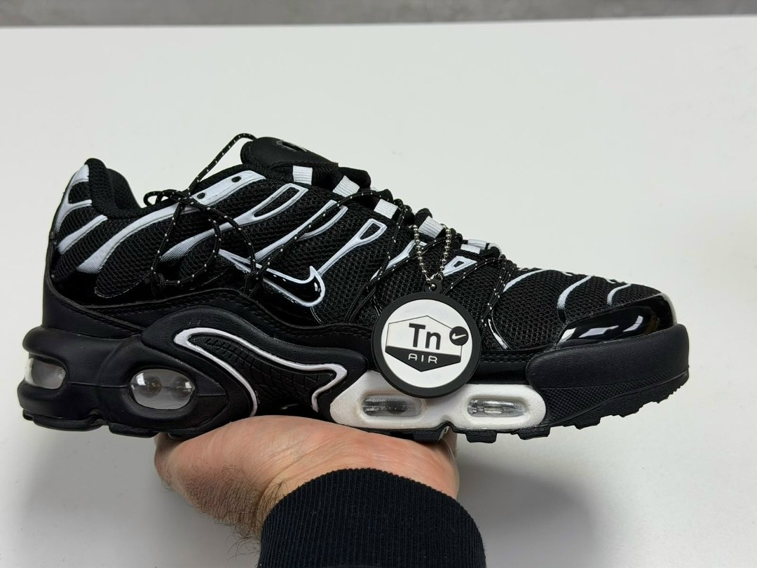 спортивные кроссовки унисекс nike air max plus tn черные,кроссовки nike air max plus tn,кроссовки nike air max plus gs triple black черный,кроссовки nike air max plus gs 'triple black',nike air max tn