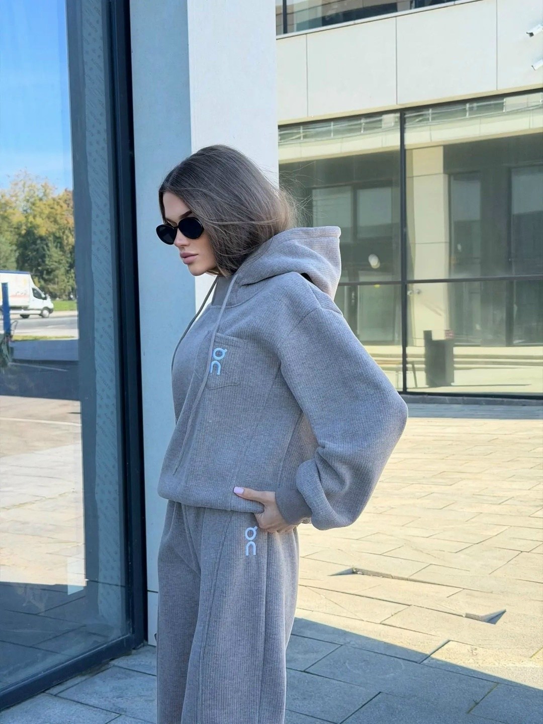 костюм спортивный женский,костюм тройка женский,miu miu женский бордовый костюм тройка,женский костюм на флисе,костюм спортивный "mikimi" бордовый