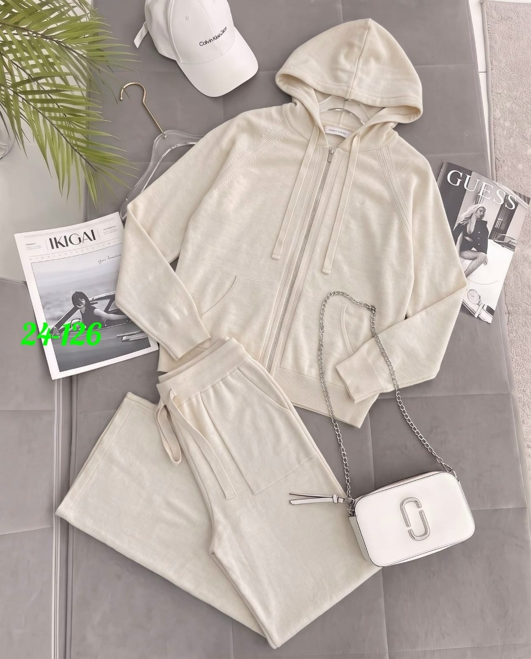 женский бежевый костюм loro piana premium,кашемировый костюм loro piana,костюм loro piana,костюм бежевый,женский костюм