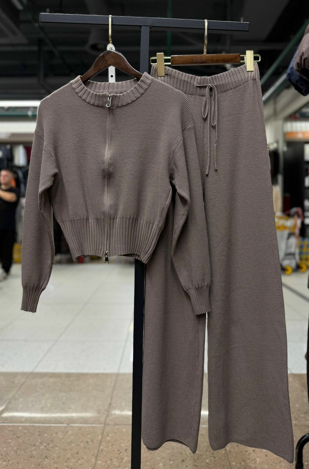костюм повседневный,костюм christian dior,трикотажные костюмы,женский костюм,костюм dior