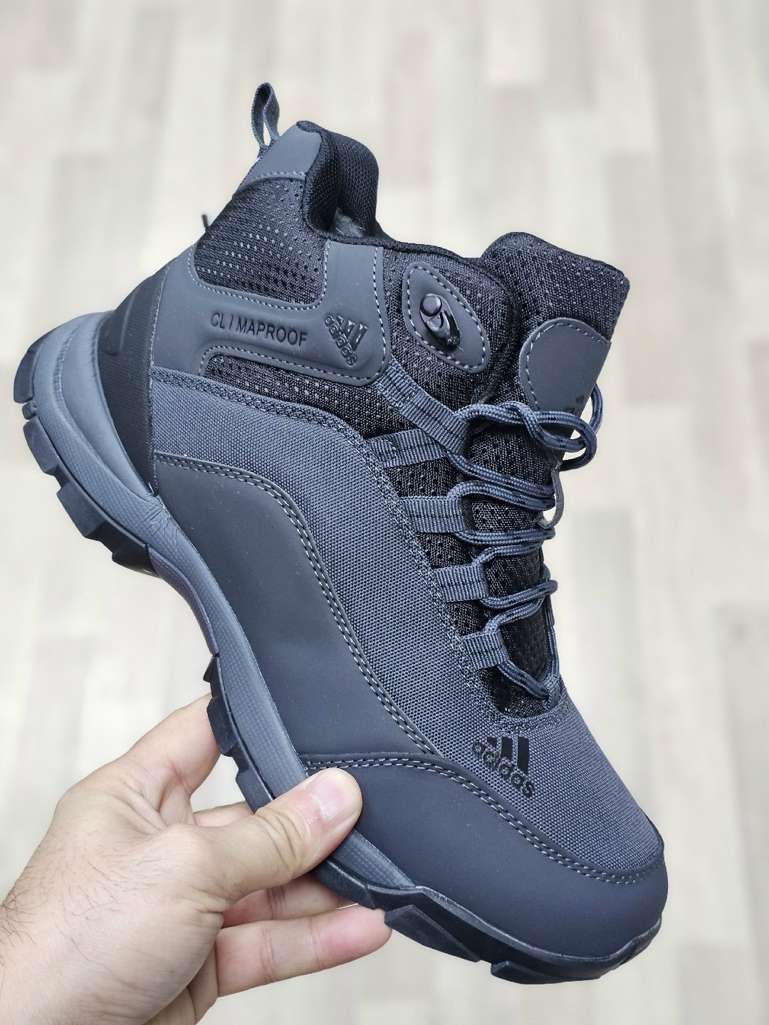 adidas climaproof кроссовки зимние,адидас equipment кроссовки мужские зимние высокие,зимние ботинки adidas climaproof высокие,кроссовки adidas climaproof,зимние кроссовки adidas