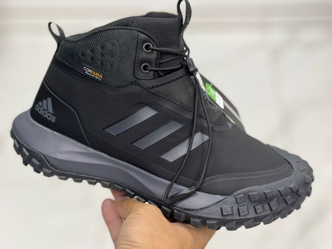 кроссовки adidas зимние,кроссовки-ботинки adidas terrex winterpitch,ботинки adidas terrex,ботинки adidas,мужские кроссовки adidas