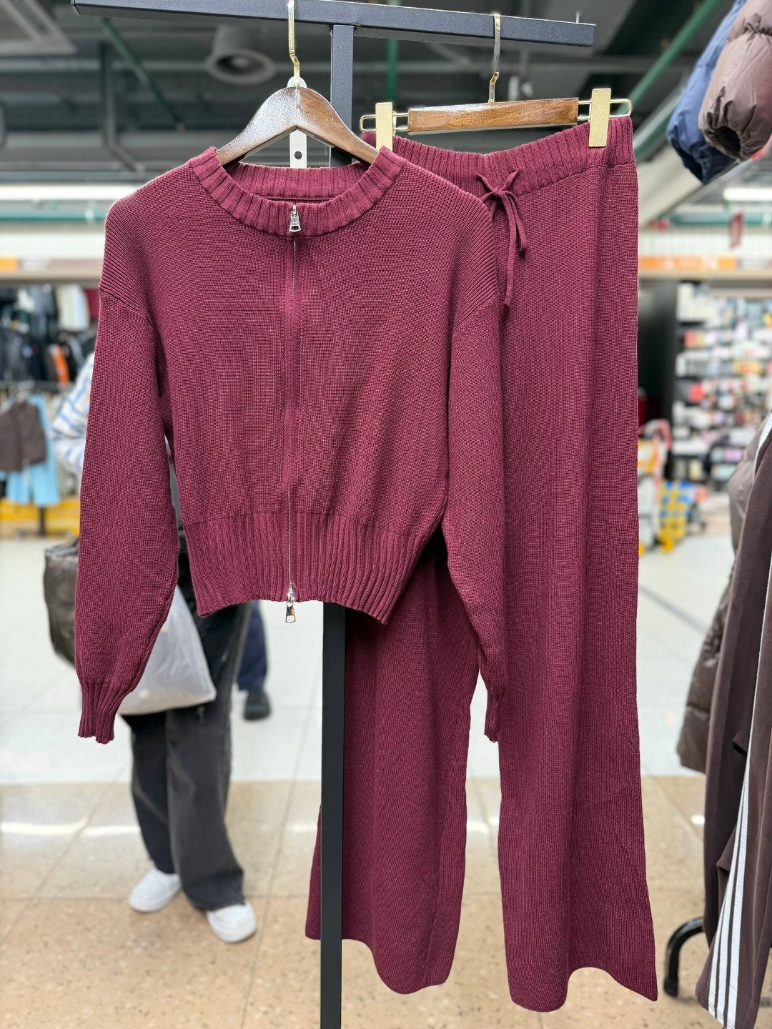 костюм повседневный,костюм christian dior,трикотажные костюмы,женский костюм,костюм dior