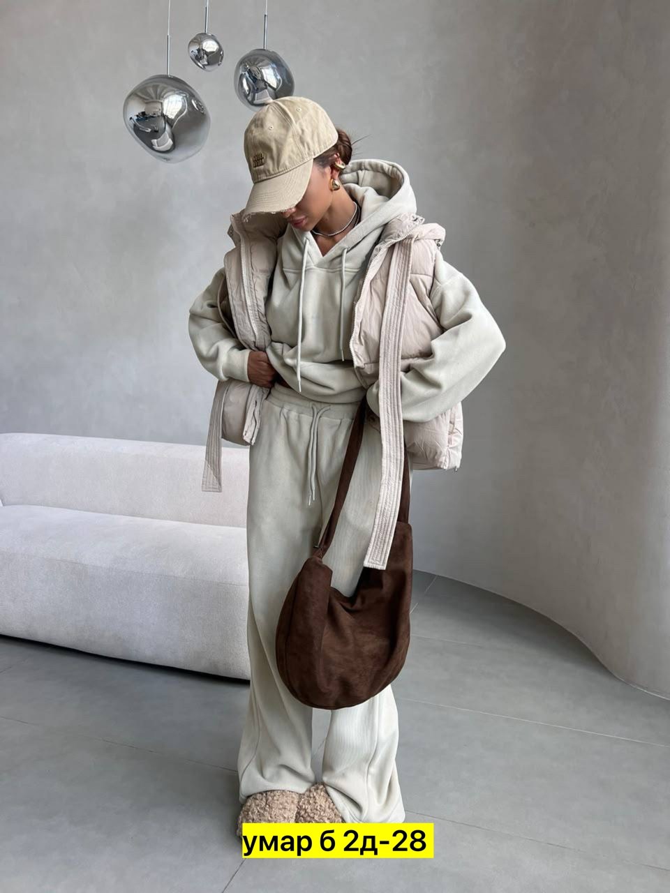 женский чёрный костюм тройка miu miu,женский костюм - тройка,костюм женский теплый,костюм женский,костюм тройка с курткой