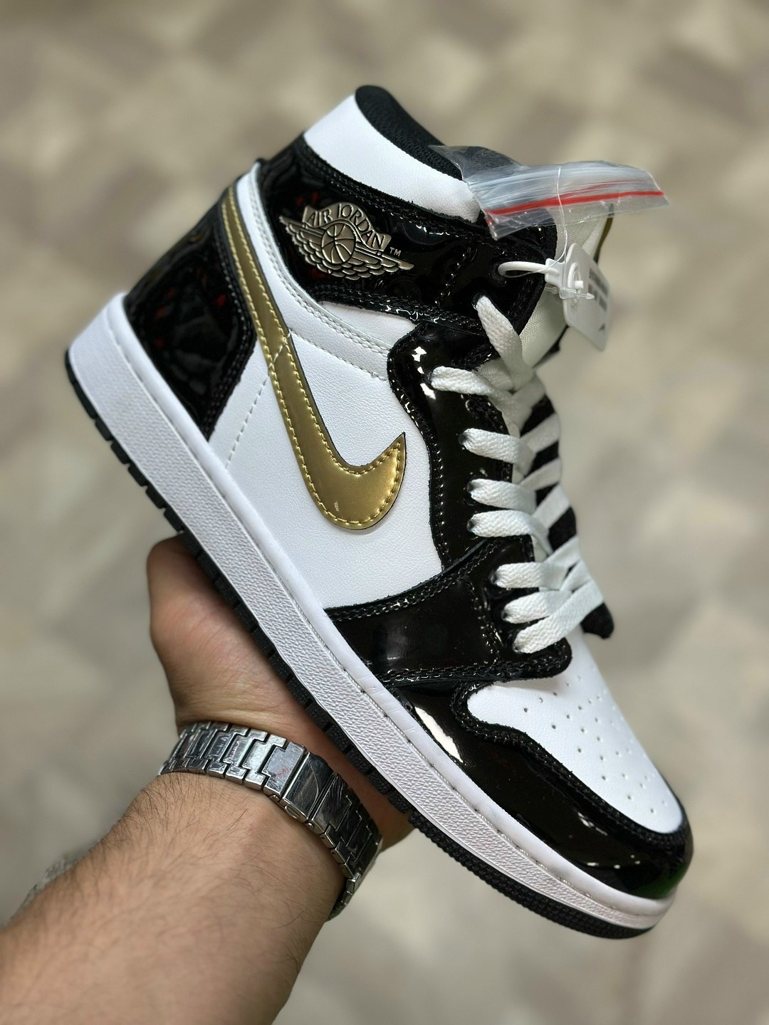 кроссовки nike air jordan 1,кроссовки nike air jordan,кроссовки мужские nike air jordan 1 retro high,кроссовки мужские nike air jordan,кроссовки nike air jordan 1 mid