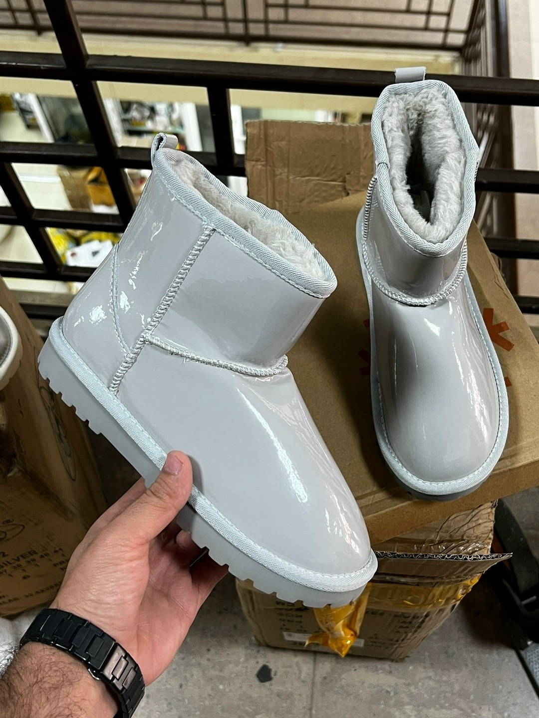 ,угги женские,зимние женские угги,белые угги,женская  зимняя