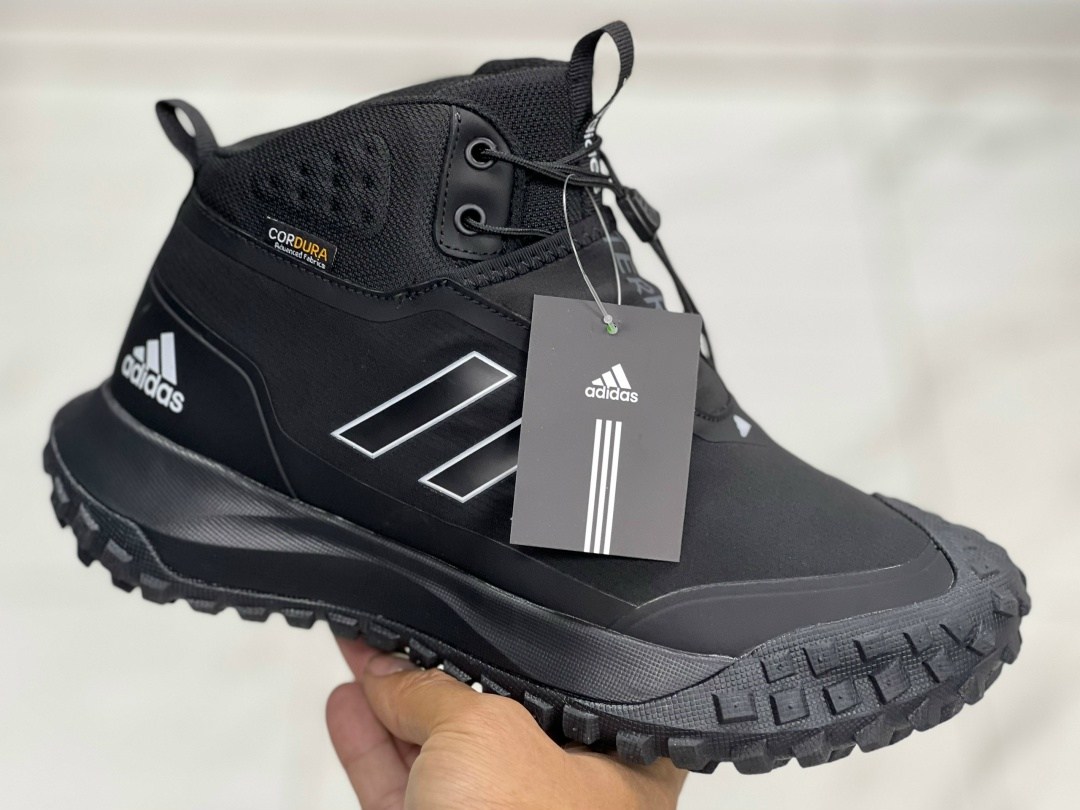 кроссовки adidas зимние,кроссовки-ботинки adidas terrex winterpitch,ботинки adidas terrex,ботинки adidas,мужские кроссовки adidas