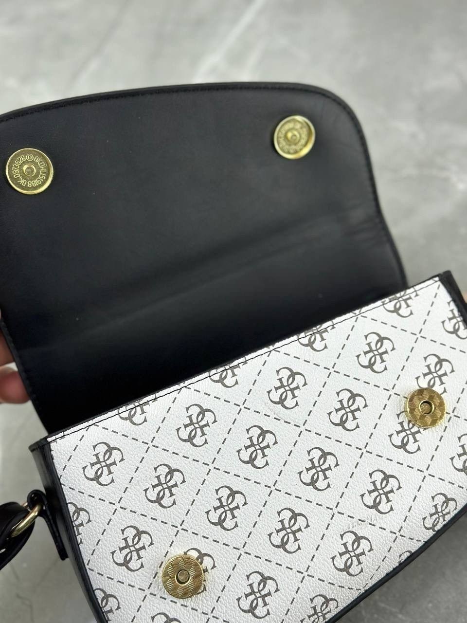 сумка женская guess,сумка седло guess,сумка guess белая,сумка через плечо guess,сумка guess