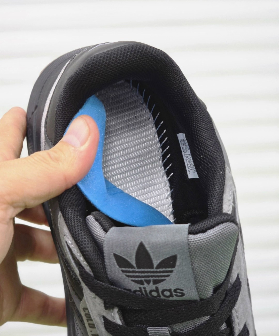 мужские кроссовки adidas,кроссовки adidas,серые мужские кроссовки adidas,,кроссовки мужские adidas zx 750