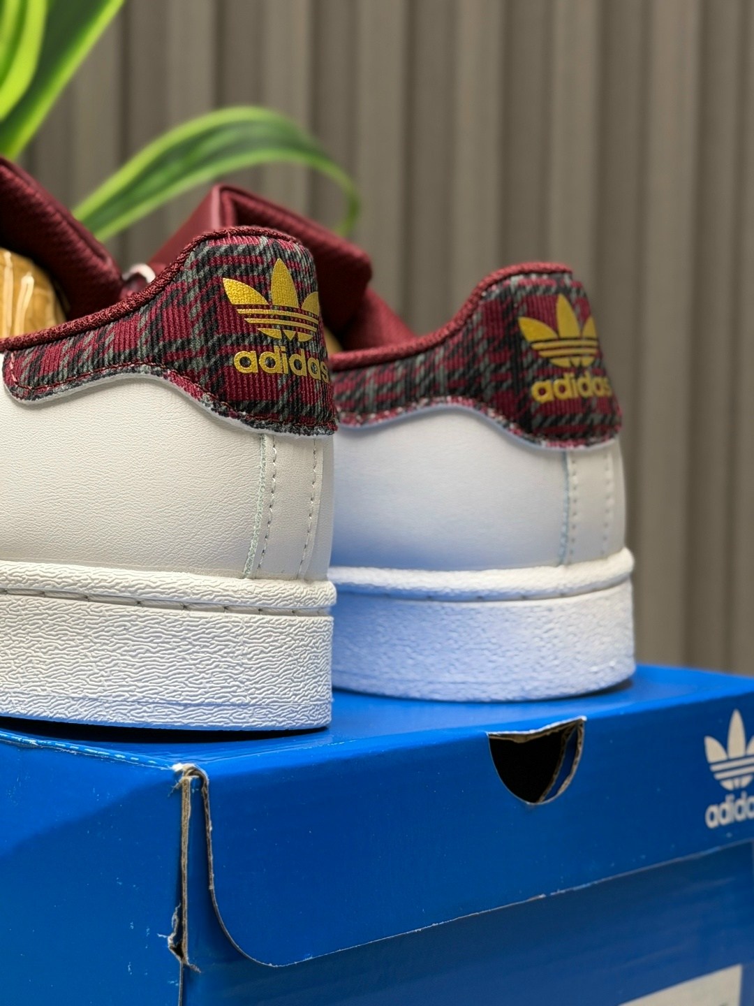 adidas originals superstar,adidas superstar velvet,кроcсовки adidas superstar,adidas originals superstar xlg,adidas superstar бордовые
