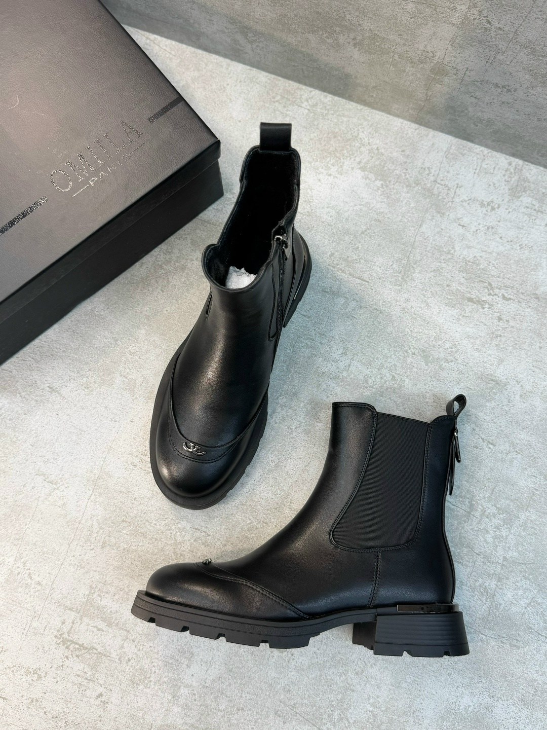 ,ботинки balenciaga,зимние ботинки balenciaga кожаные,ботинки женские,ботинки celine