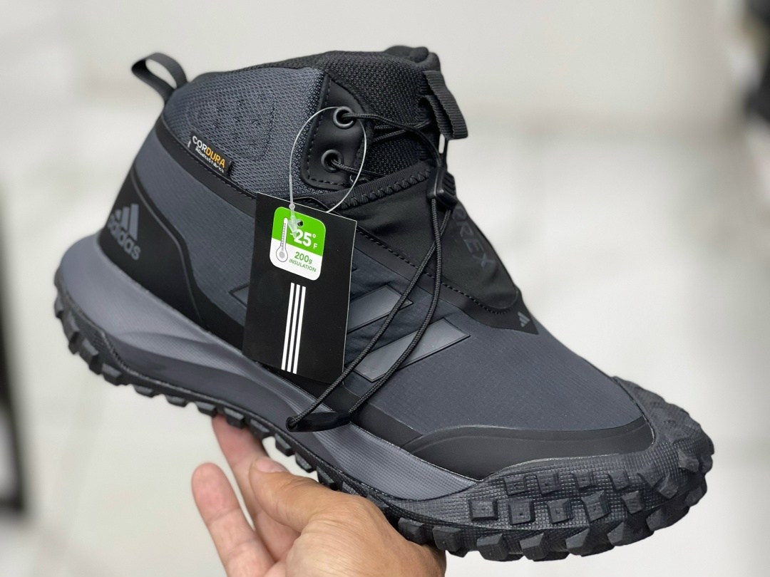 кроссовки adidas зимние,кроссовки-ботинки adidas terrex winterpitch,ботинки adidas terrex,ботинки adidas,мужские кроссовки adidas