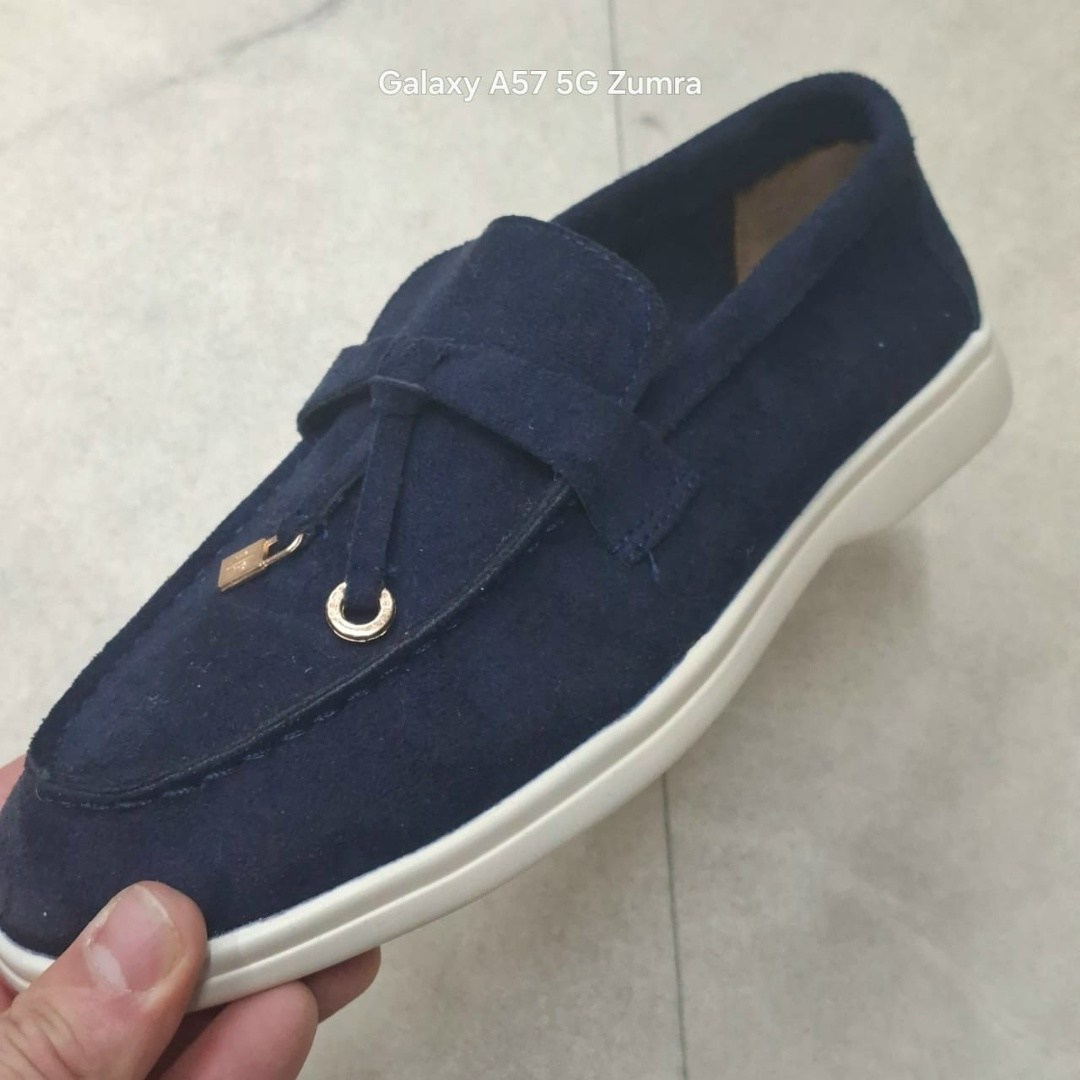 loro piana мужские лоферы,мужские замшевые лоферы,лоферы мужские замшевые коричневые,лоферы мужские замшевые с белой подошвой,замшевые лоферы