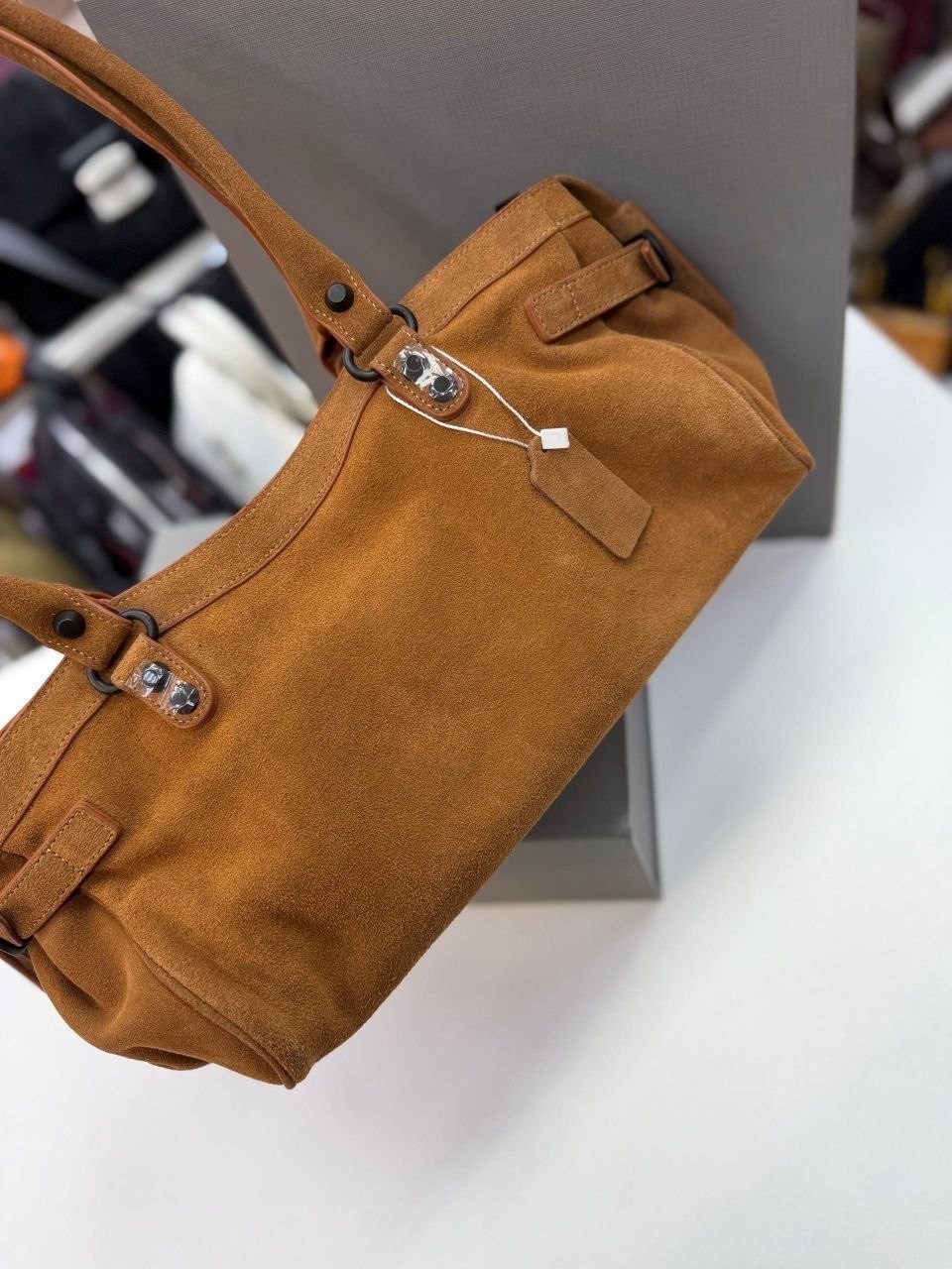 balenciaga сумка,сумка женская balenciaga,сумка женская замшевая,сумка,замшевая сумка
