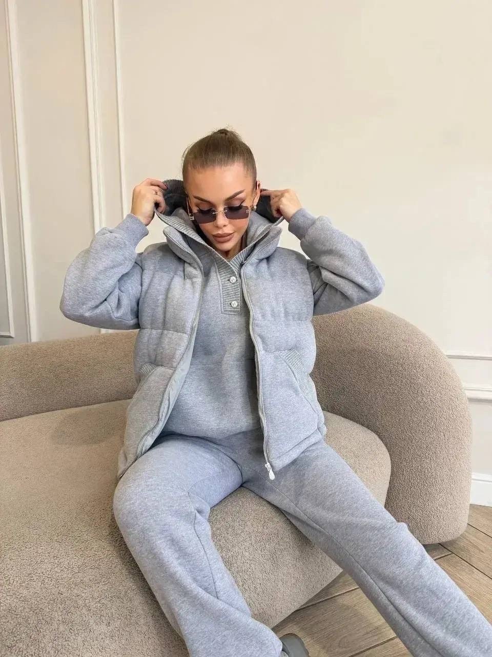 miu miu женский серый костюм тройка,костюм тройка на флисе,серый костюм тройка женский,костюм тройка женский,костюм теплый