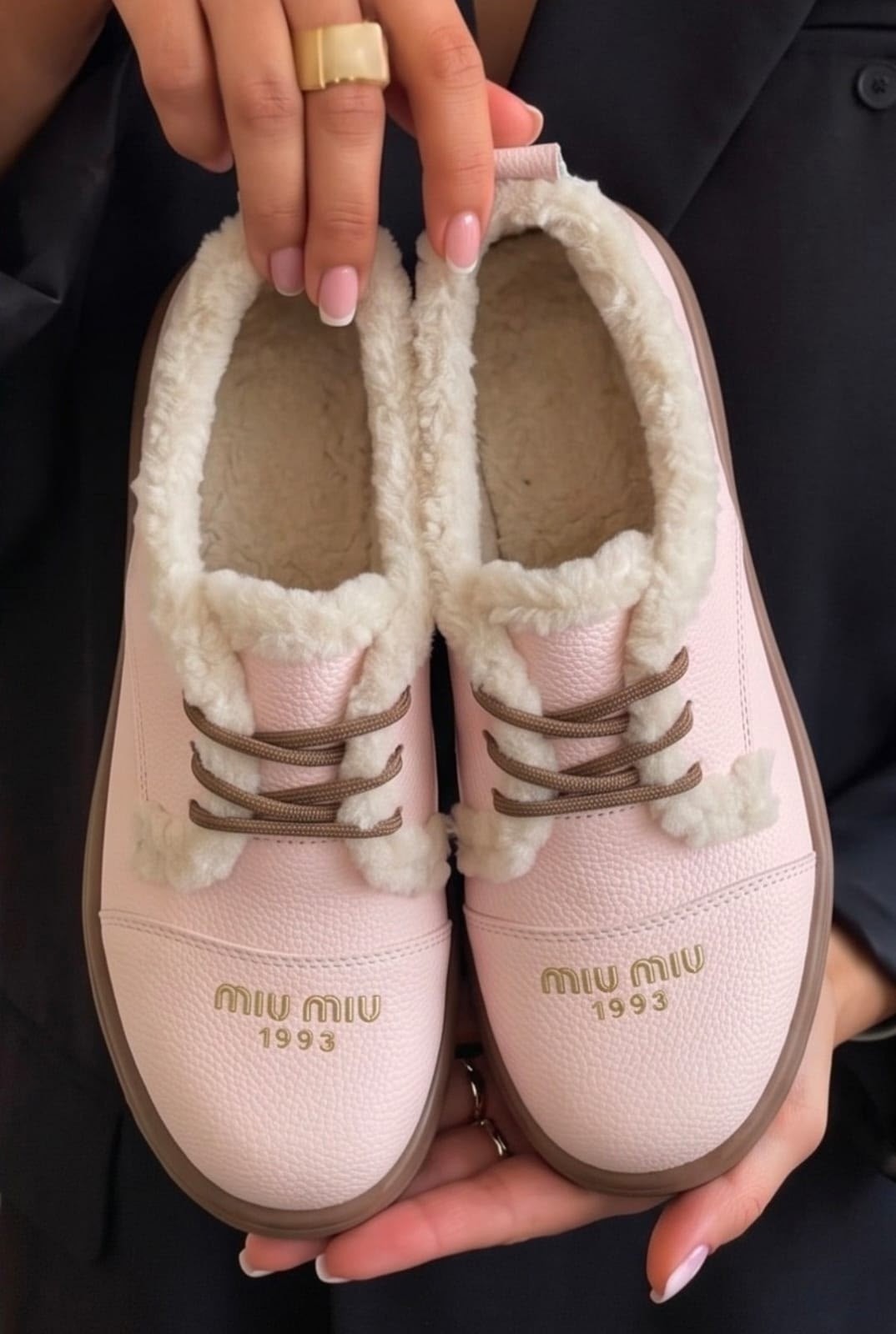 кроссовки miu miu женские,кроссовки miu miu с мехом,женские меховые кеды miu miu бежевые,кроссовки miu miu,