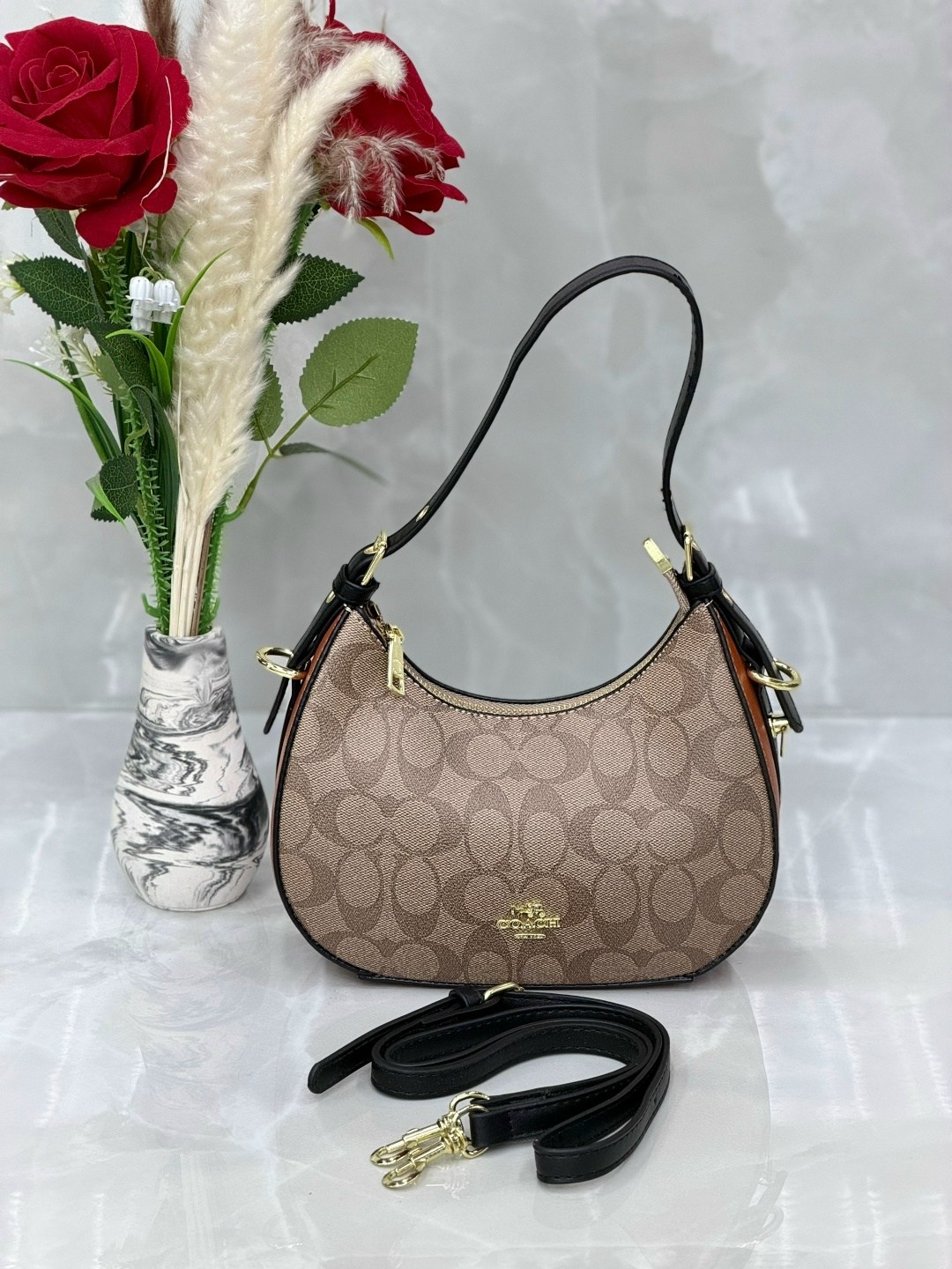 женская сумка coach,сумка coach,сумка,сумка coach через плечо женская,женские сумки