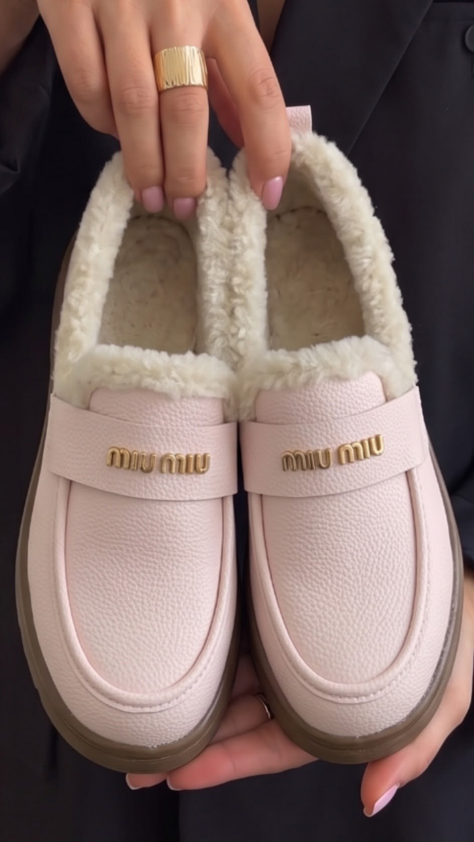 кроссовки miu miu женские,,кроссовки miu miu, женская,кроссовки miu miu с мехом