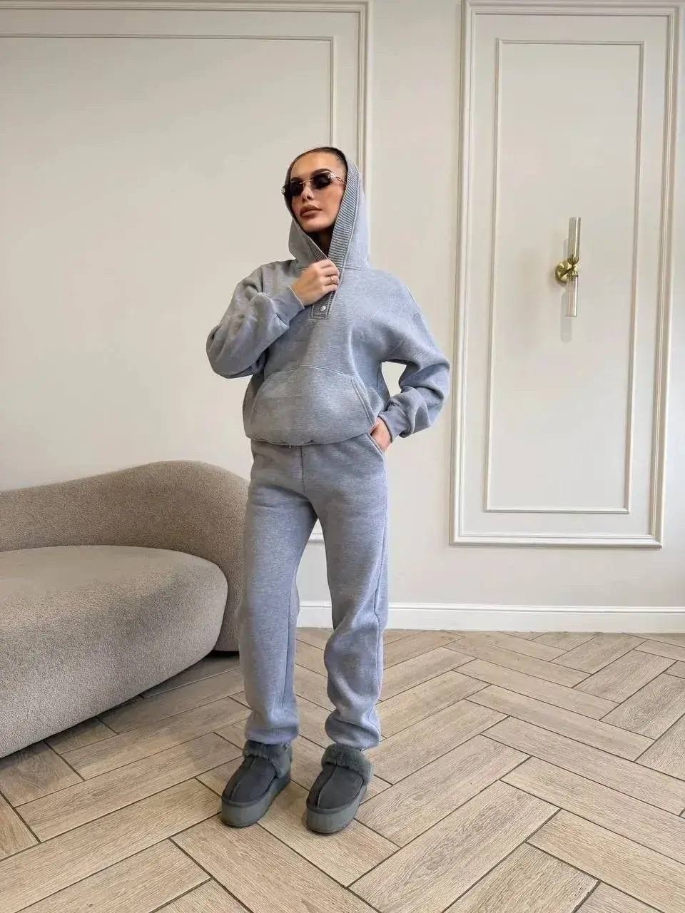 miu miu женский серый костюм тройка,костюм тройка на флисе,серый костюм тройка женский,костюм тройка женский,костюм теплый
