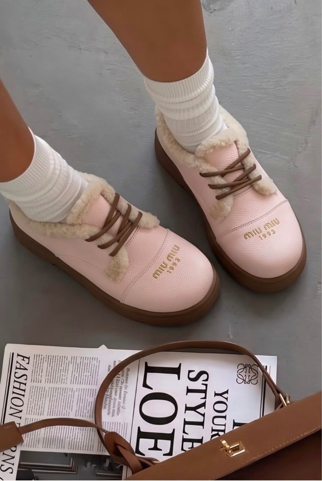 кроссовки miu miu женские,кроссовки miu miu с мехом,женские меховые кеды miu miu бежевые,кроссовки miu miu,