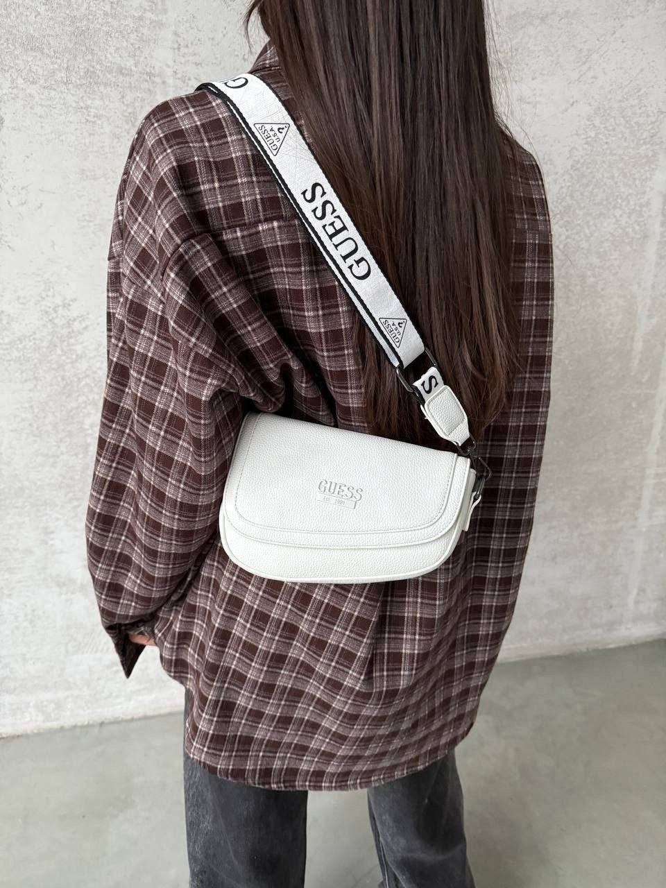 сумка,сумка guess,сумка guess кросс боди через плечо,стильная сумка,мини сумка