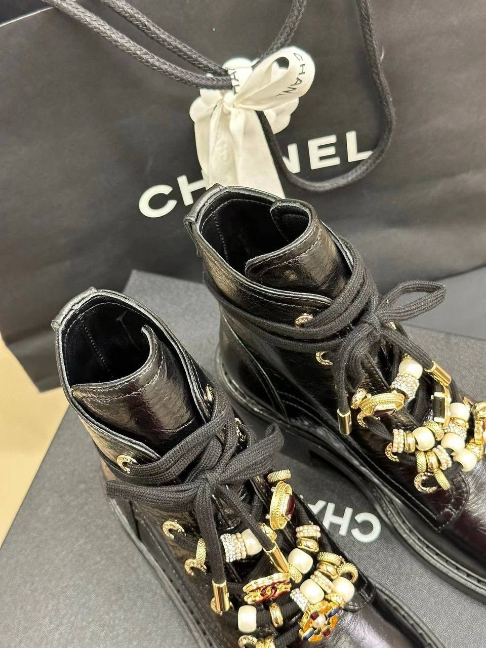 ботинки женские chanel премиум,ботинки шанель женские,ботинки chanel,ботинки женские chanel combat,