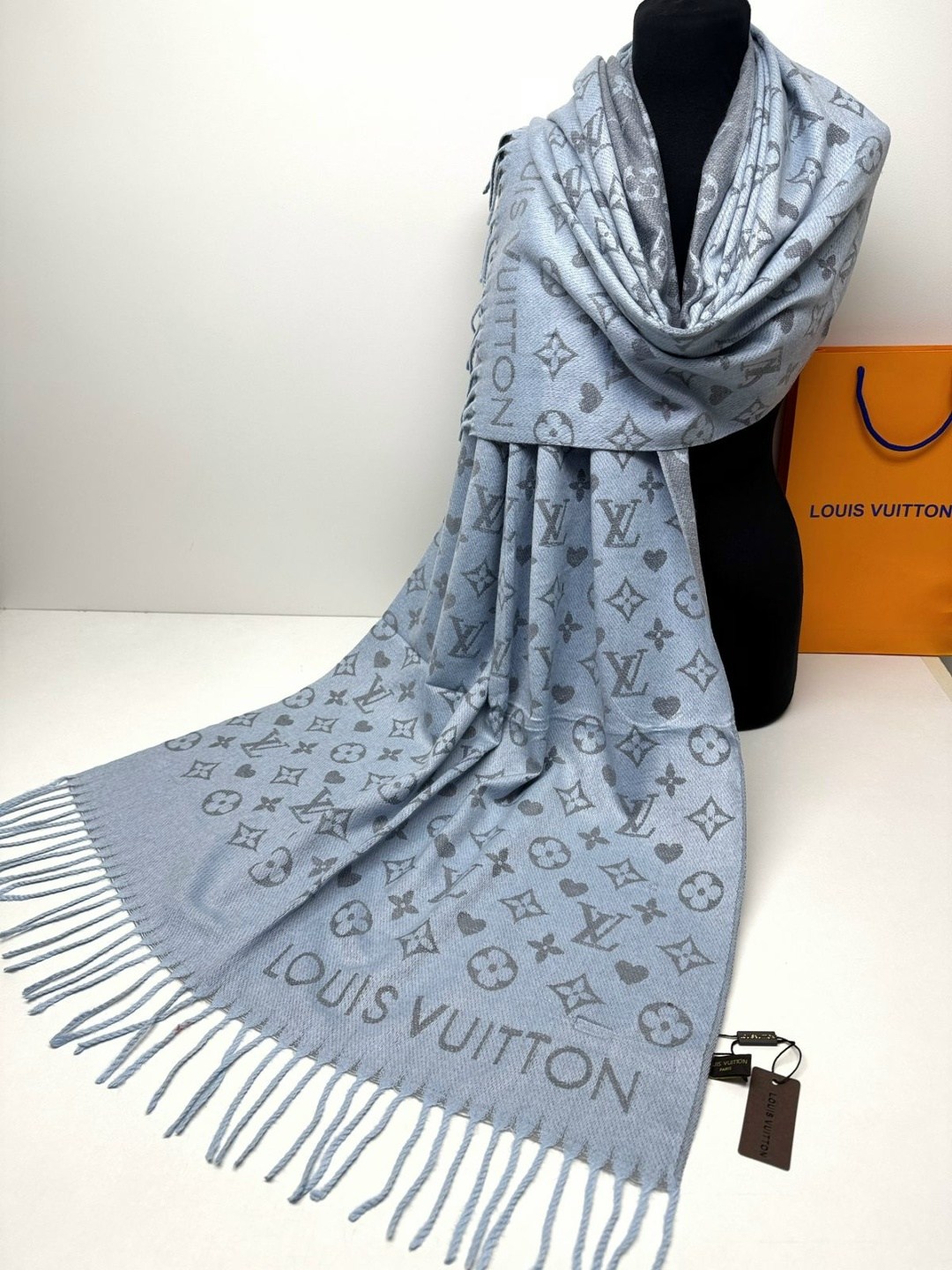 палантин/шарф louis vuitton теплый,палантин кашемировый луи витон,палантин louis vuitton,двухсторонний брендовый палантин/шарф louis vuitton,палантин женские