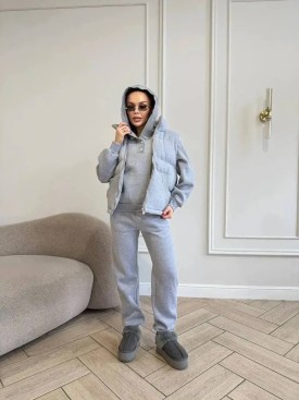 Костюм