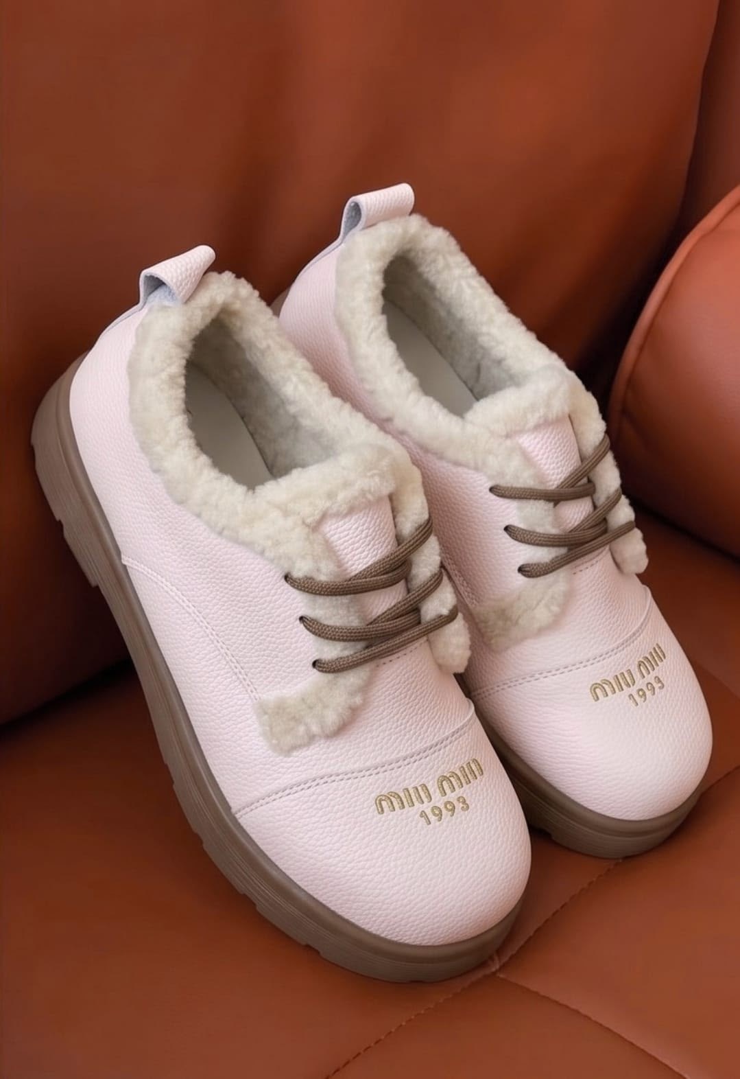 кроссовки miu miu женские,кроссовки miu miu с мехом,женские меховые кеды miu miu бежевые,кроссовки miu miu,