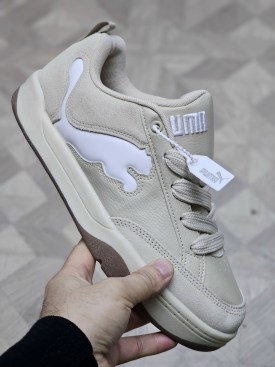 Кроссовки