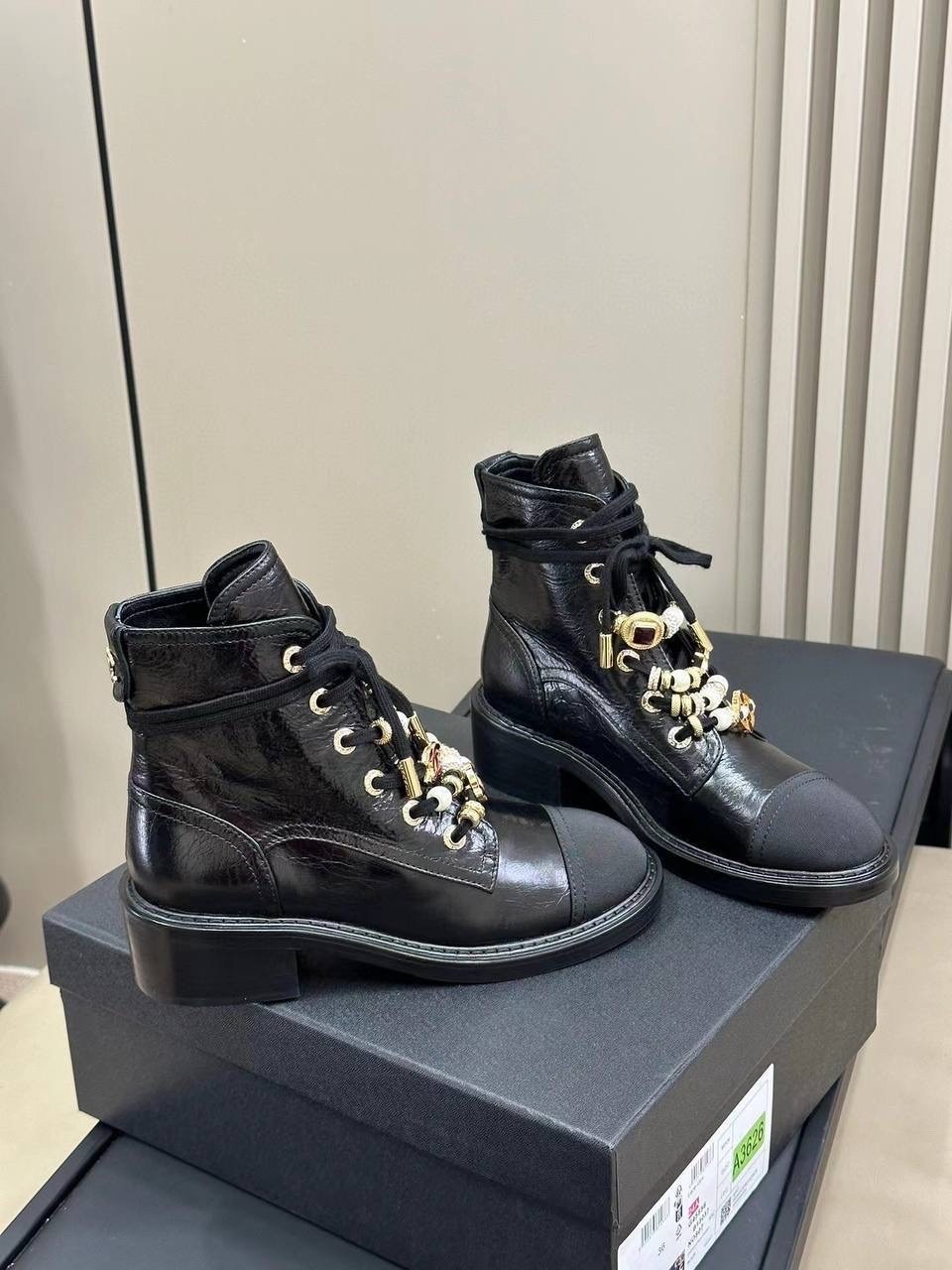 ботинки женские chanel премиум,ботинки шанель женские,ботинки chanel,ботинки женские chanel combat,
