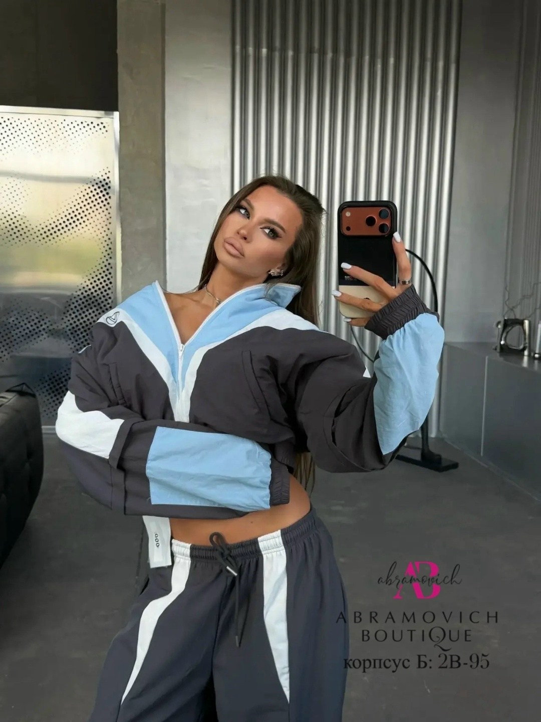 спортивный костюм в стиле 90 х,спортивный костюм,стильные костюмы,женский спортивный костюм,женские костюмы