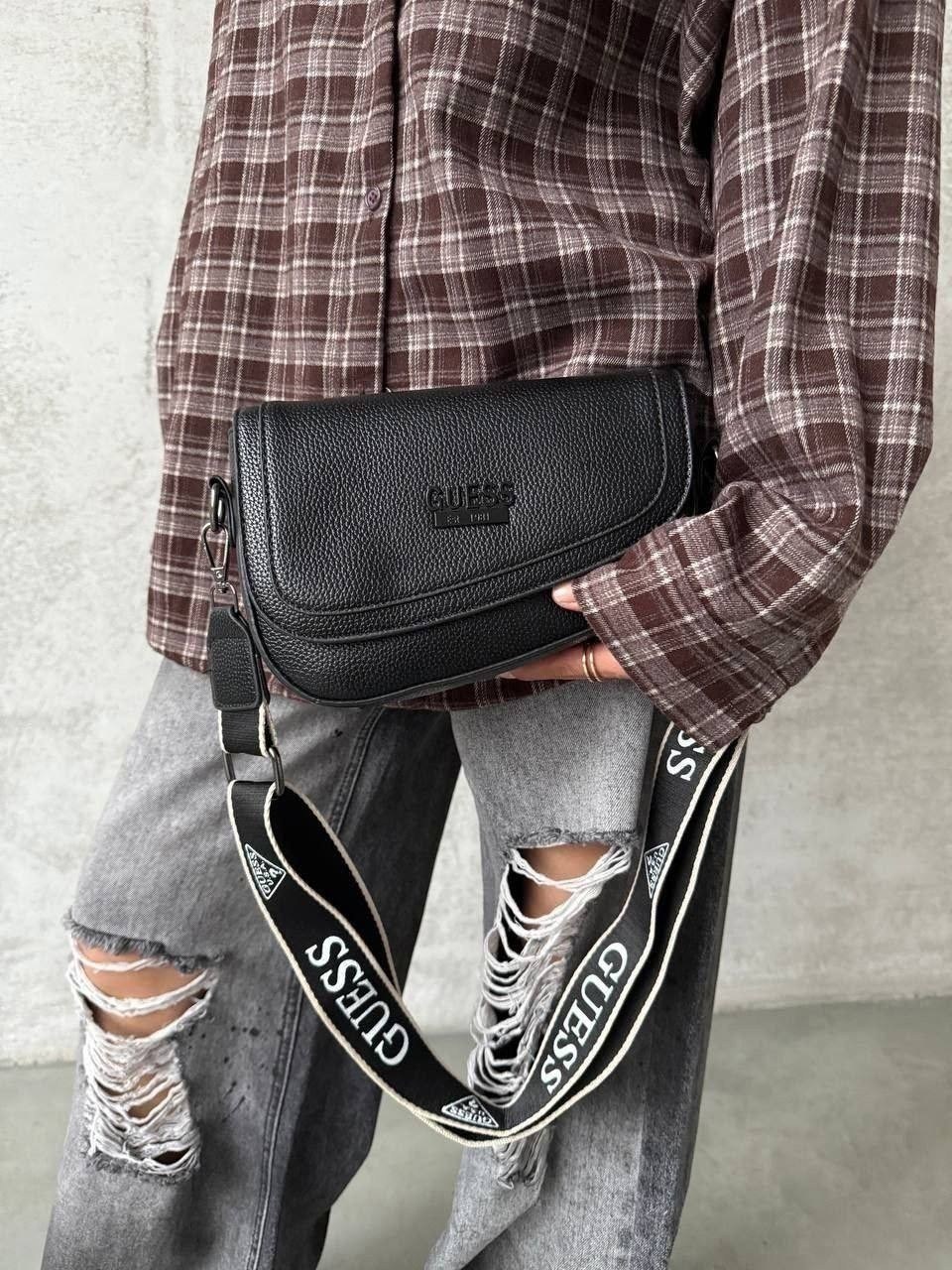 сумка,сумка guess,сумка guess кросс боди через плечо,стильная сумка,мини сумка
