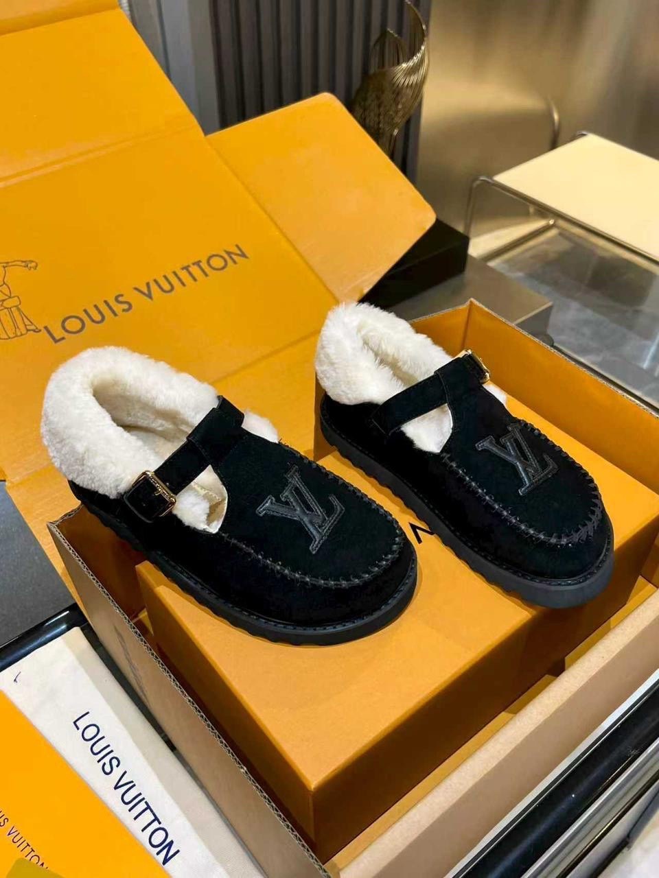 ботинки louis vuitton,лоферы louis vuitton,,женские сандали louis vuitton,женские замшевые ботинки louis vuitton colorado comfort на меху черные