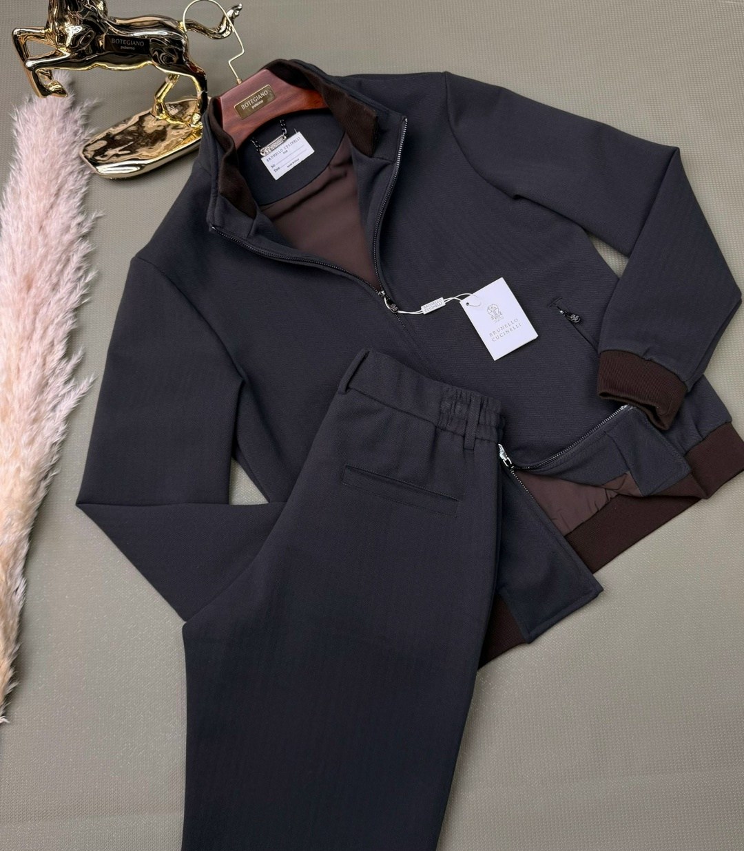 спортивный костюм brunello cucinelli,костюм brunello cucinelli,прогулочный костюм brunello cucinelli,спортивный костюм loro piana,мужской спортивный костюм