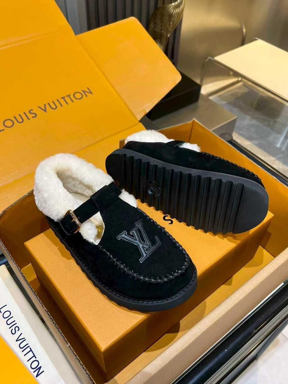 ботинки louis vuitton,лоферы louis vuitton,,женские сандали louis vuitton,женские замшевые ботинки louis vuitton colorado comfort на меху черные