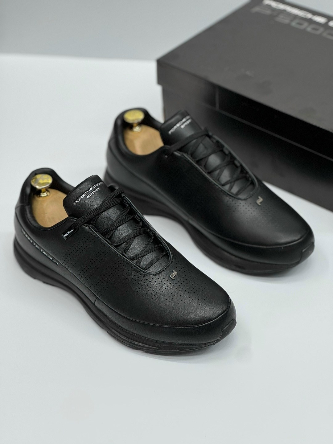 adidas porsche design кроссовки,кроссовки adidas porsche design натуральная кожа,адидас порше p5000 кроссовки,adidas porsche design p 5000,кроссовки адидас порше дизайн