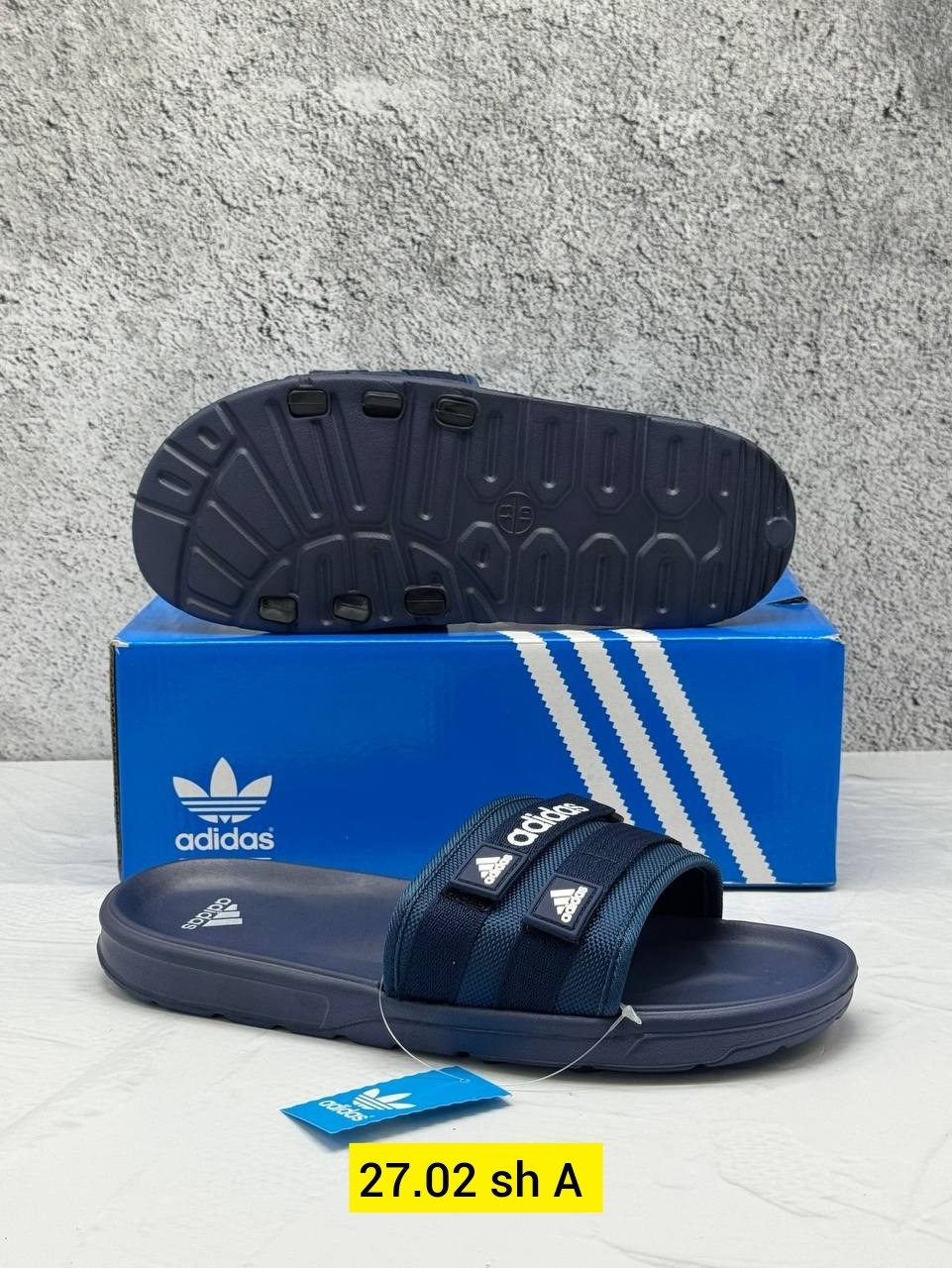 сланцы adidas,шлепанцы adidas,шлепки adidas,мужские шлепанцы,кроссовки adidas