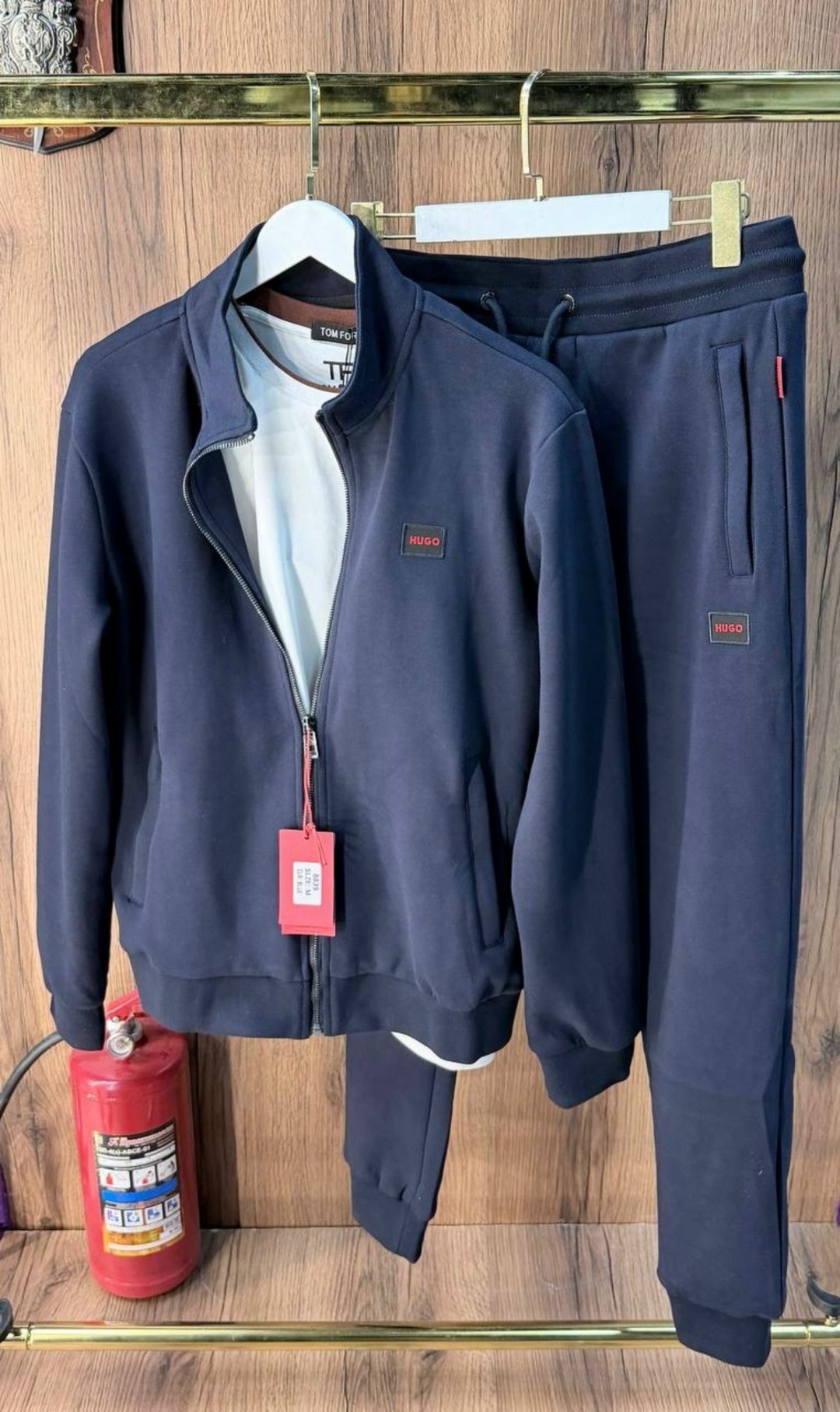 спортивный костюм hugo boss,спортивный костюм hugo boss на флисе,костюм на флисе,спортивный костюм hugo,мужские спортивные костюмы